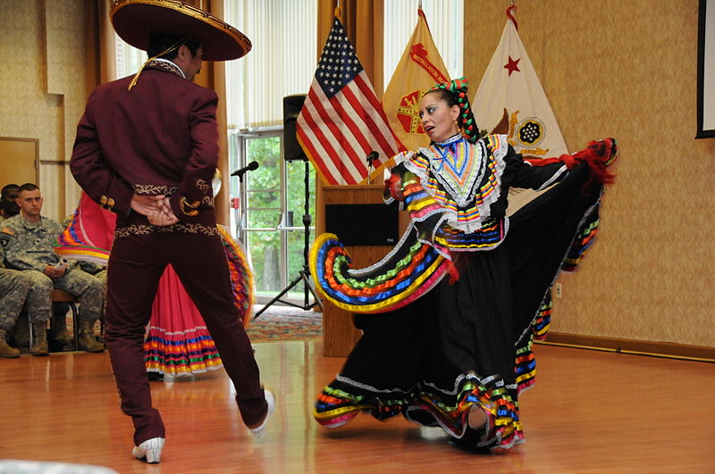 800px-US_Army_53334_Hispanic_heritage_dance